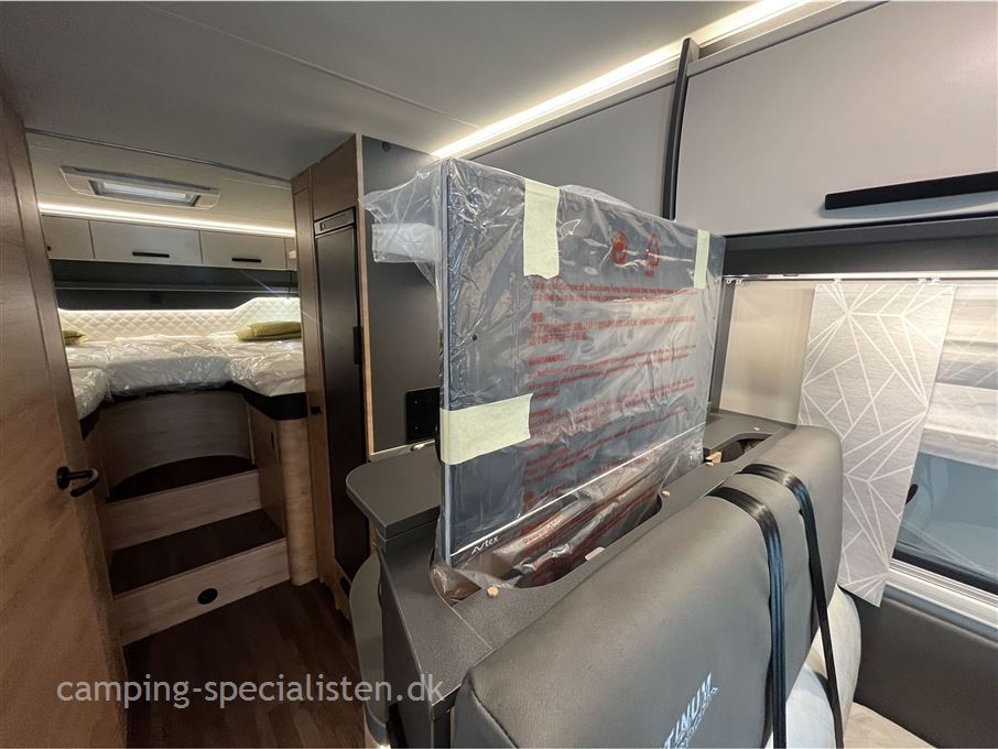 Knaus L!VE TI 700 MEG Platinum Selection